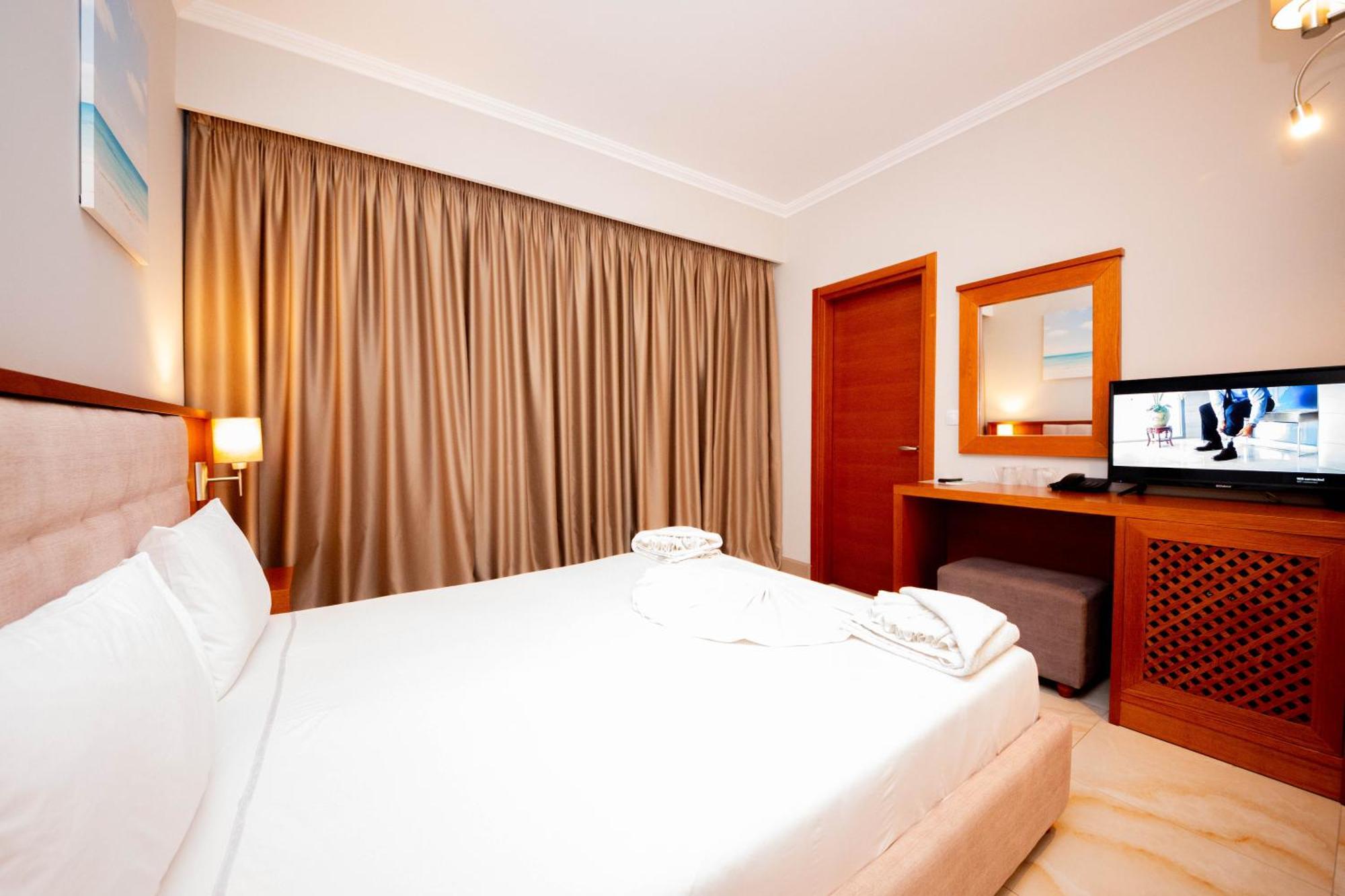 Hotel Sole Mare Ksamil Room photo