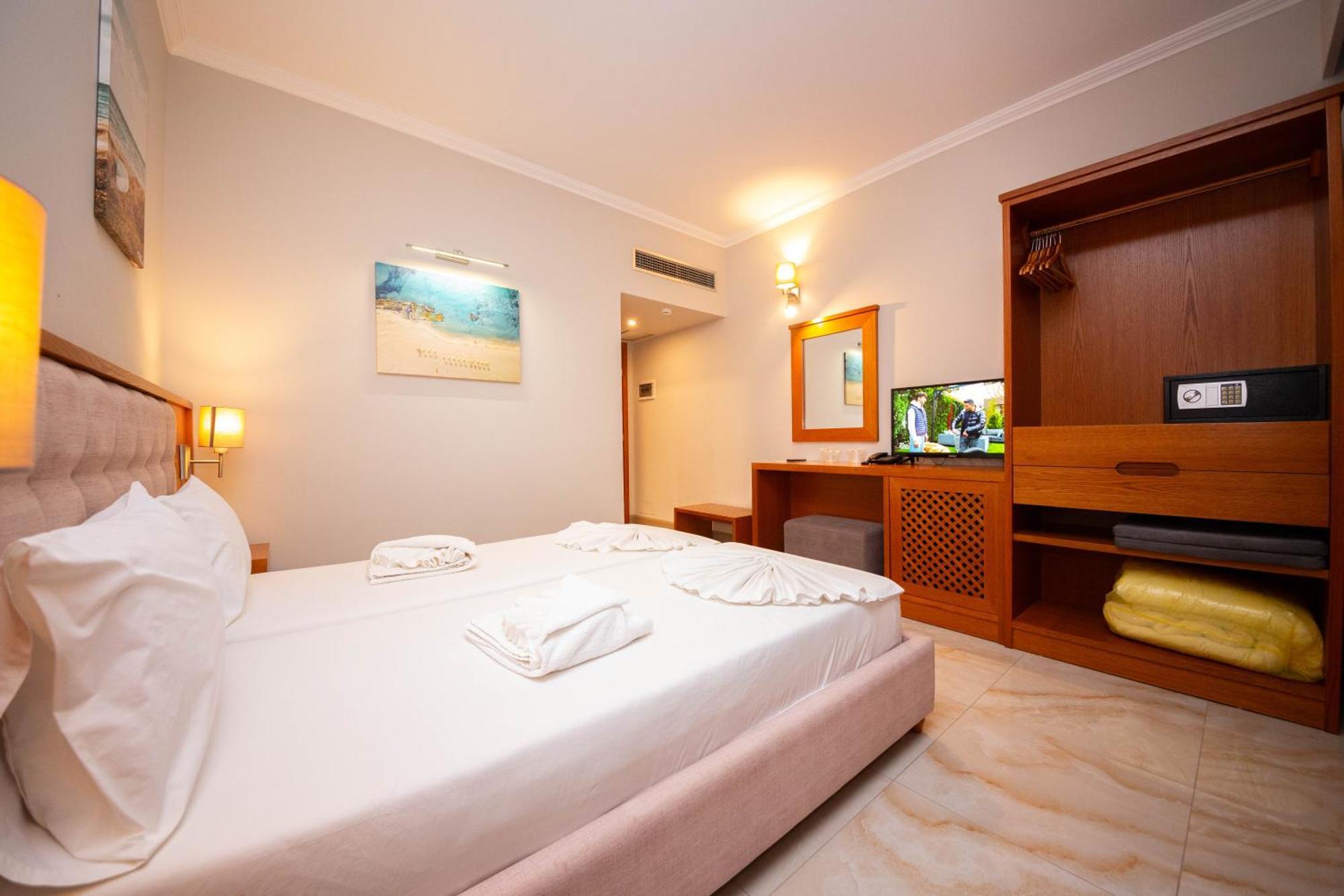 Hotel Sole Mare Ksamil Room photo